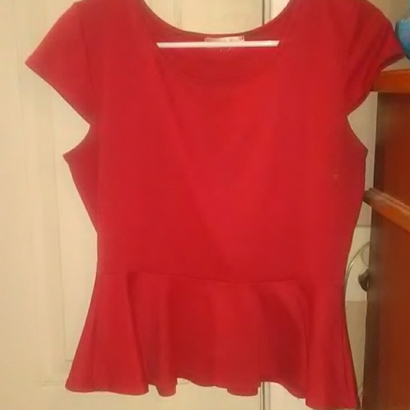 A crop gown blouse - Picture 1 of 2